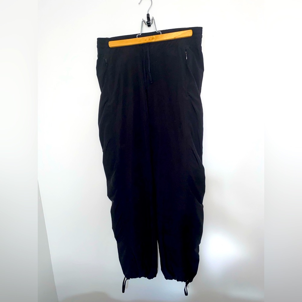 Athleta Ruched Leg Cinched Ankle La Viva Pants Gray Size 4